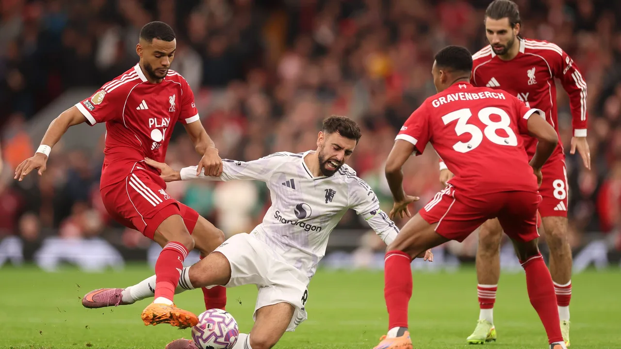 موعد مباراة مانشستر يونايتد وليفربول في الدوري الإنجليزي والقنوات الناقلة للمواجهة